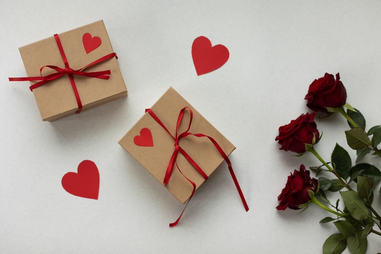 Best Valentine's Gifts On Amazon For Everyone