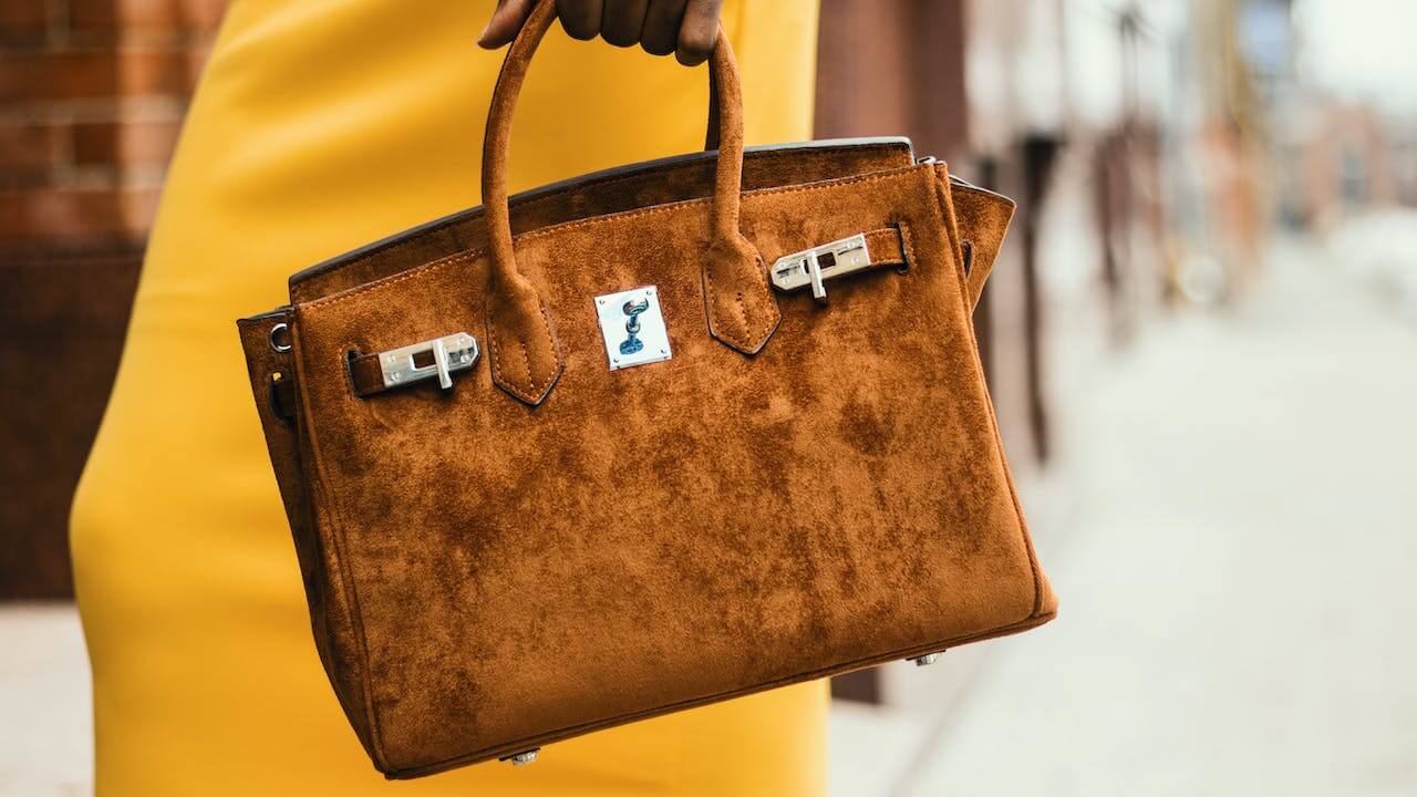 Sleek And Chic Leather Bags That Carry It All With Style