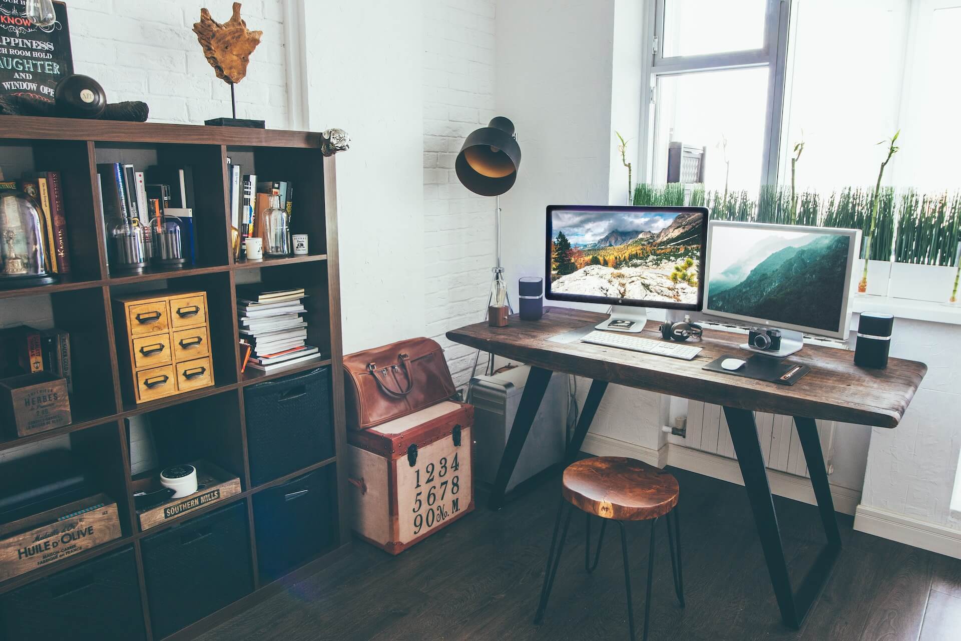 Budget-Friendly Home Office Furniture Pieces That Lasts